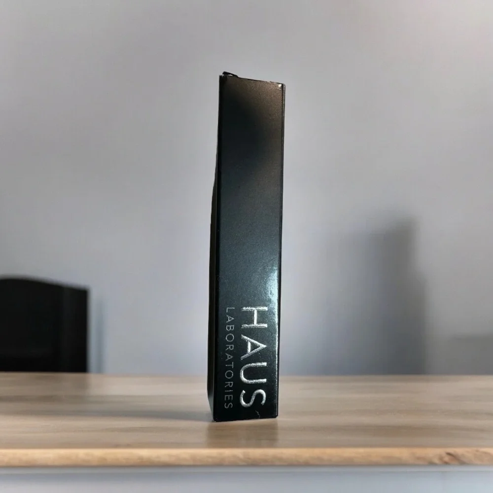 💎 HAUS LABORATORIES By Lady Gaga: GLAM ATTACK LIQUID EYESHADOW 07 Legend